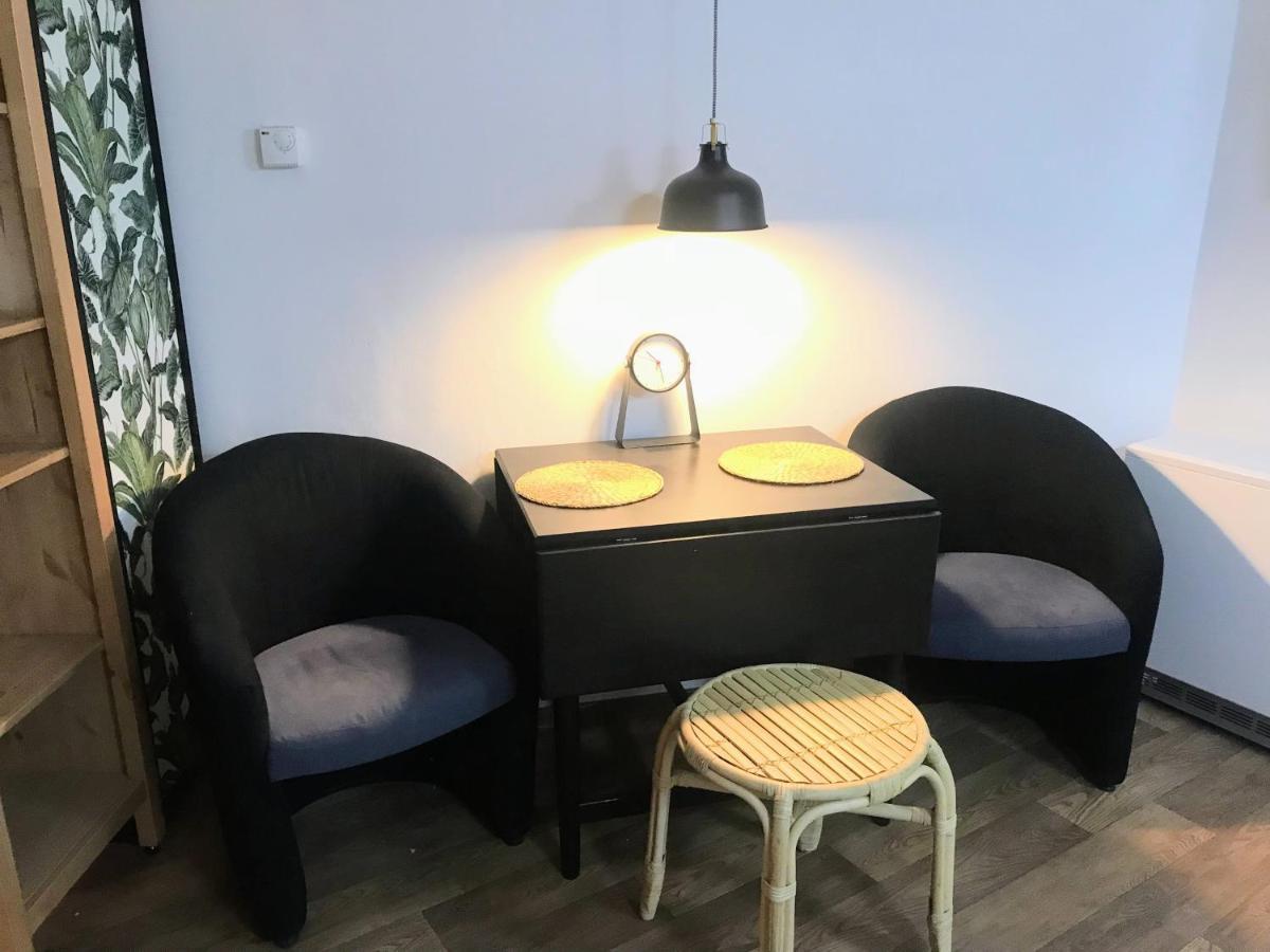 Fun Tiki Vibe / Charles Bridge / Netflix Appartement *