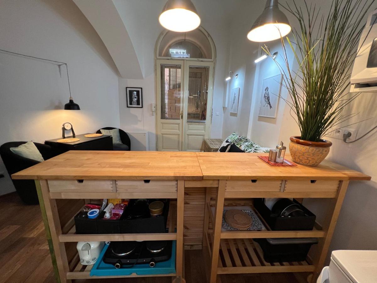 Fun Tiki Vibe / Charles Bridge / Netflix Appartement *